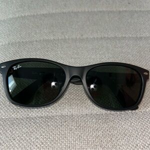 Ray-Ban Wayfarer Sunglasses